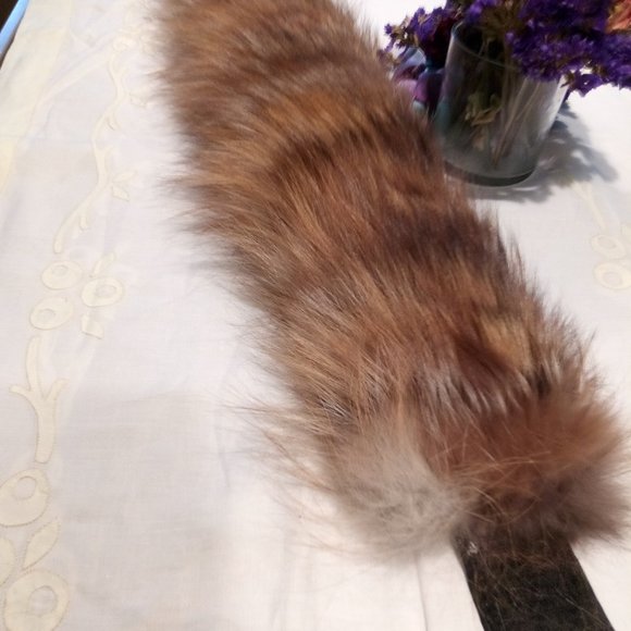 Genuine Red Fox Fur Hat - Picture 2 of 2